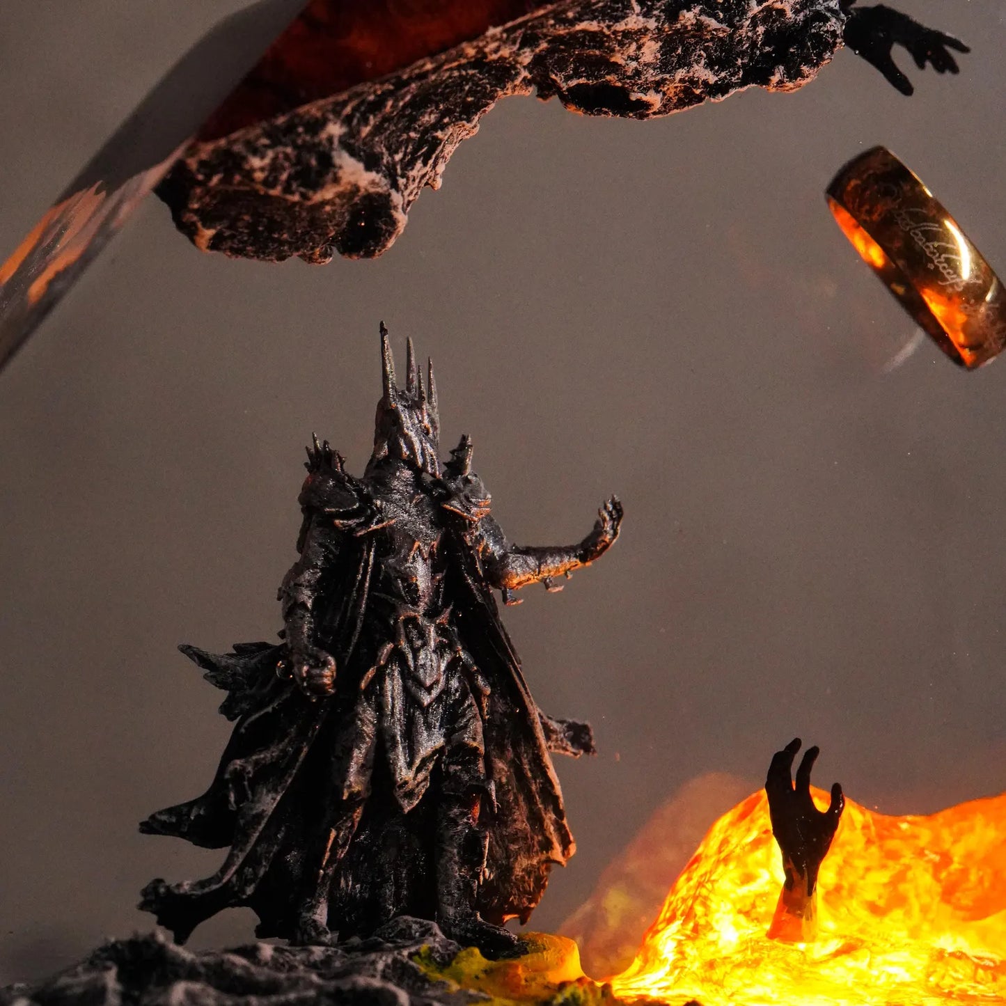 Sauron Resin Lampe